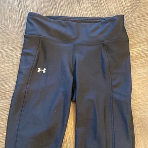 Under Armour Black Crop Athletic pants